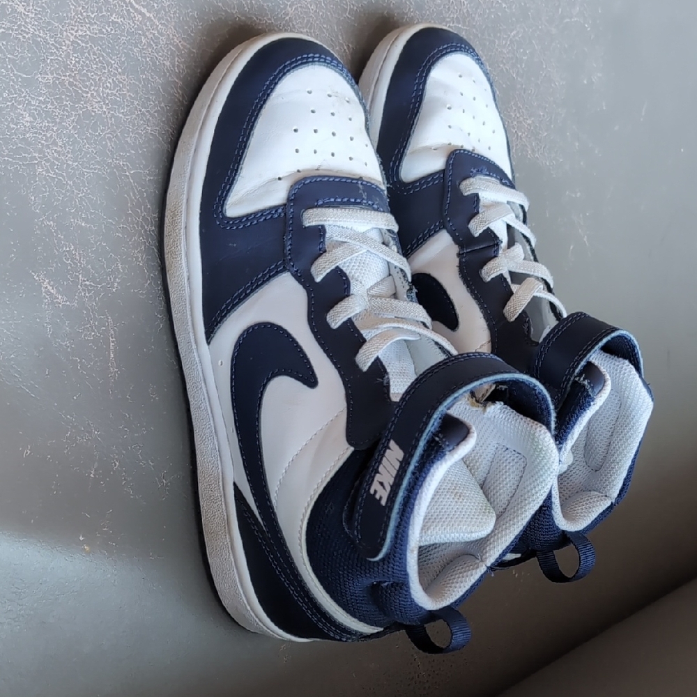 Nike Kids' Blue and White Sneakers